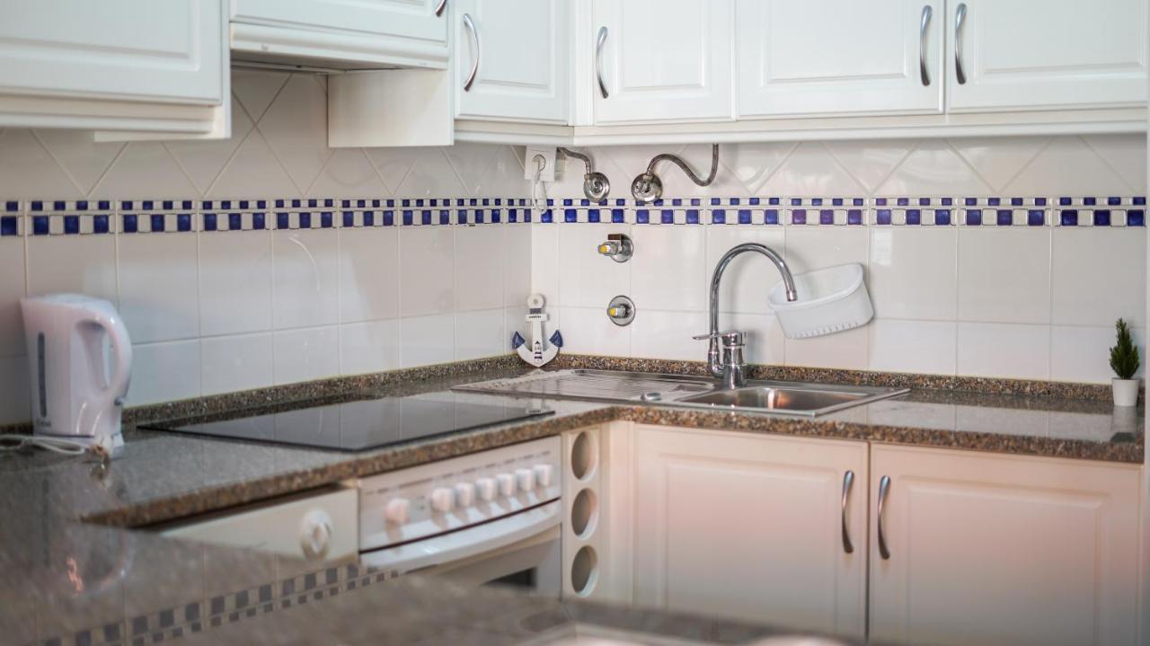 Oura Sunrise III Apartment - Sea View & Oura Beach & Top Location Albufeira Exterior photo