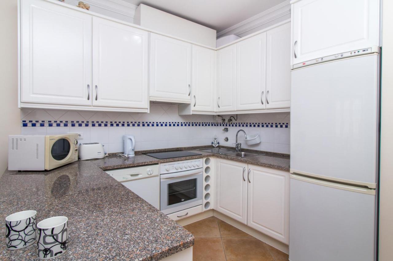 Oura Sunrise III Apartment - Sea View & Oura Beach & Top Location Albufeira Exterior photo